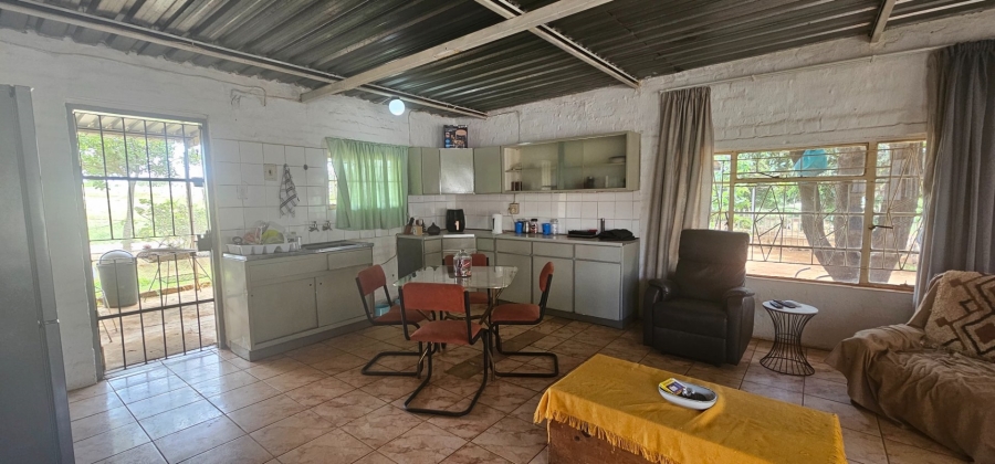 4 Bedroom Property for Sale in Hartbeespoort Rural North West